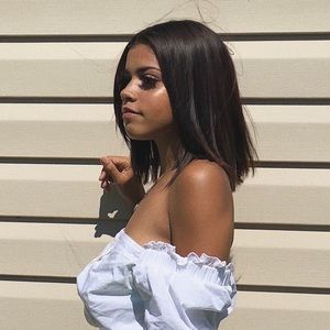 Meet your Posher, Mercedes